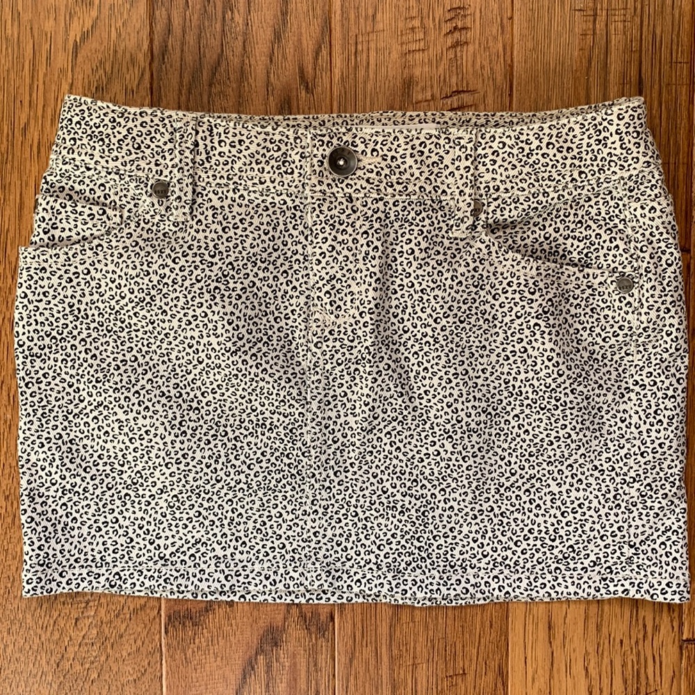 ❄️ 4/$20 ❄️ Girls size 10 Roxy skirt